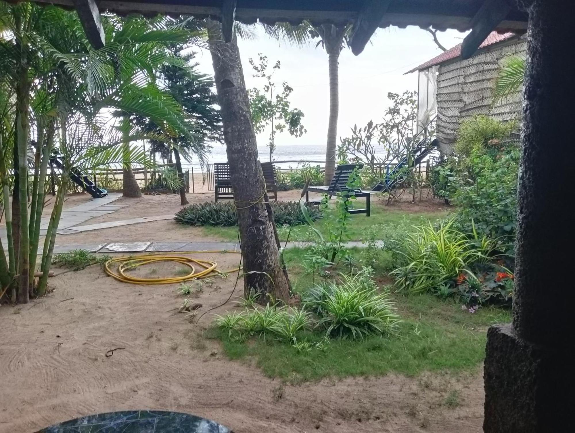 Costantina - Beach Guest house *