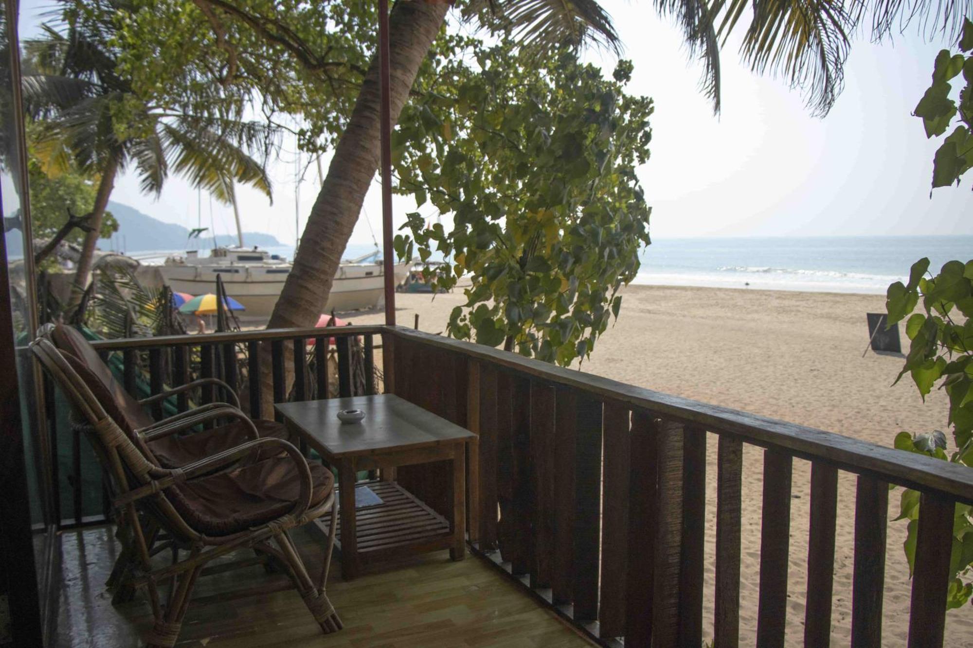 Costantina - Beach Guest house *